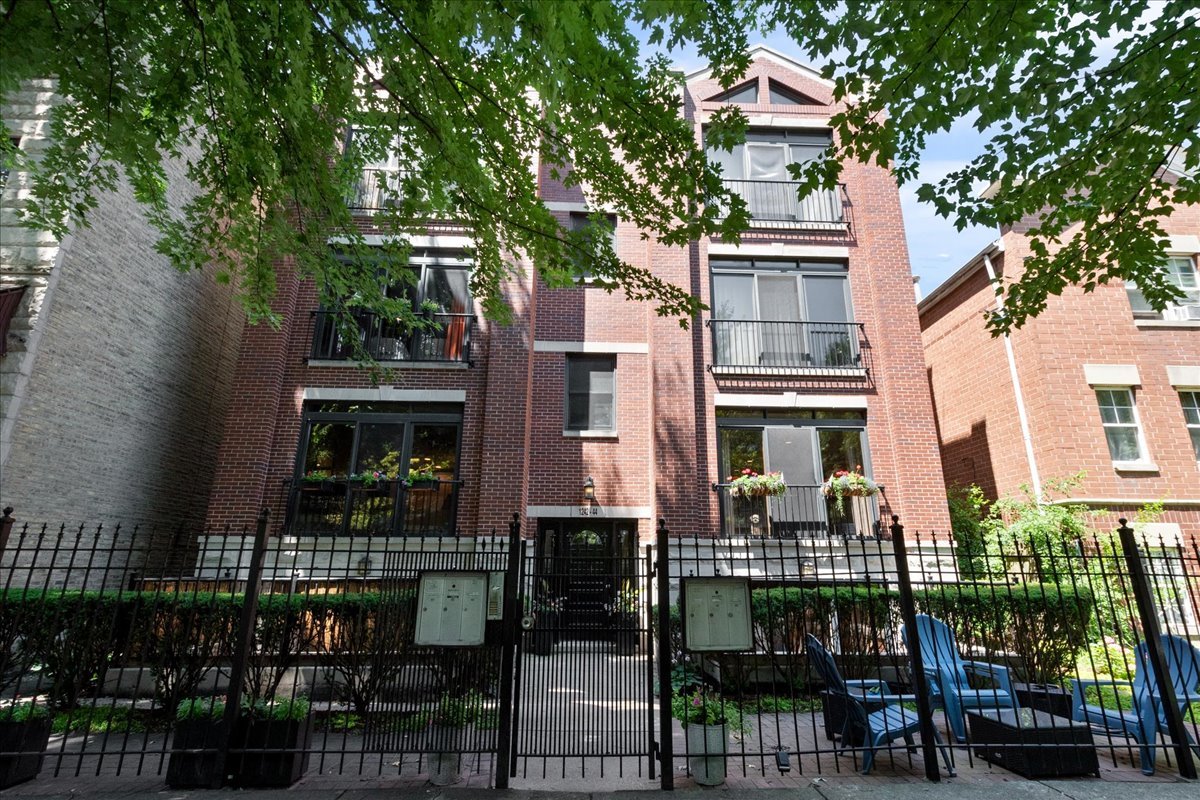 1242 Maplewood Avenue