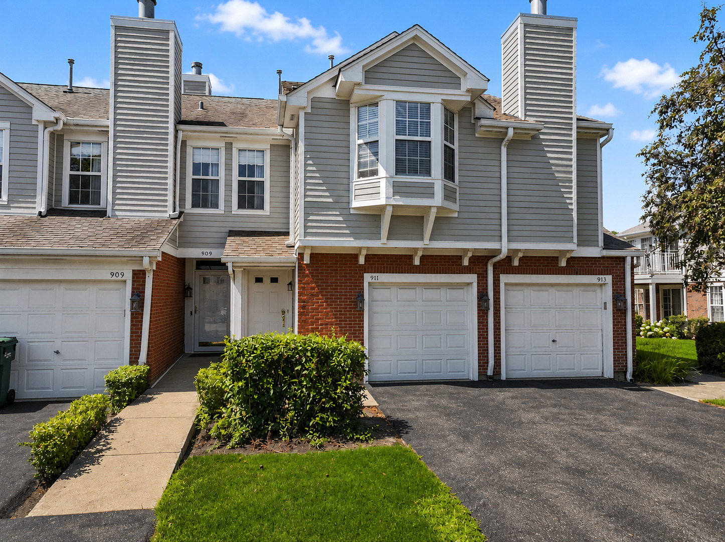 911 Sparta Court