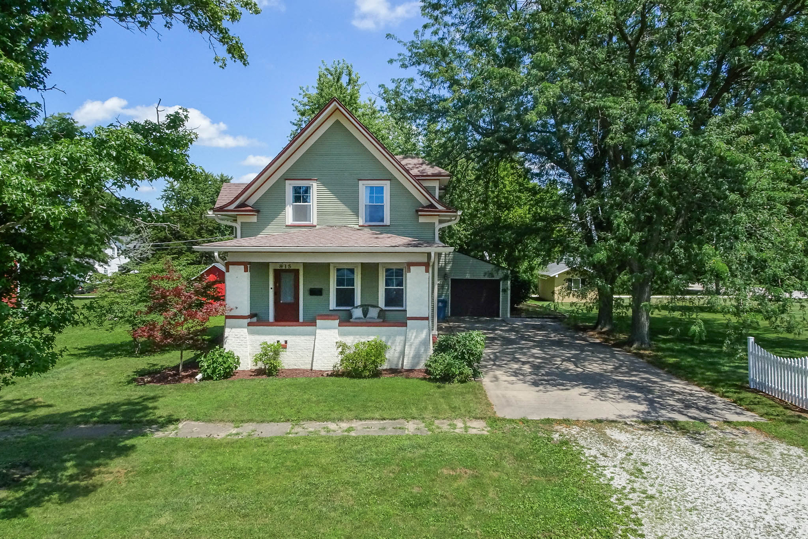 815 Locust Street