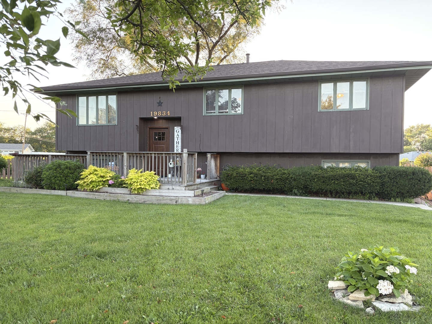 19834 Greenview Avenue