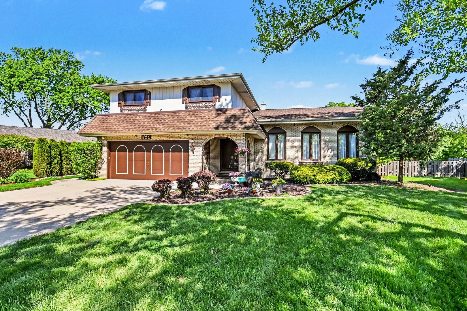 421 Barclay Court