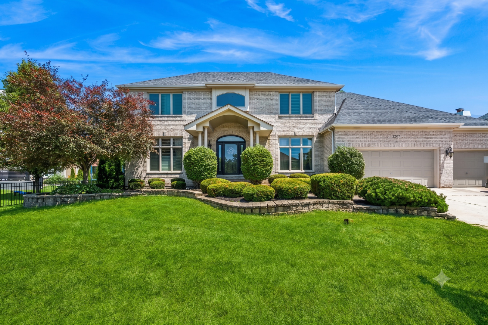 2207 Leverenz Road