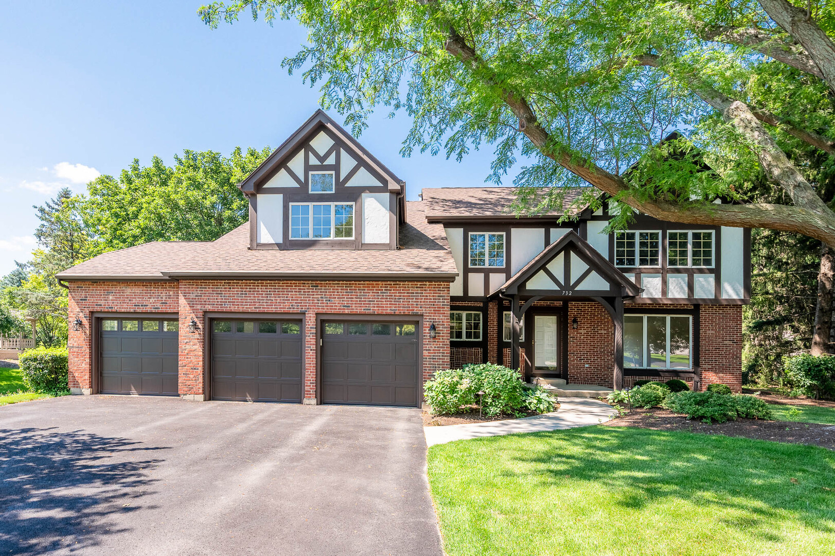 732 Jamestowne Road