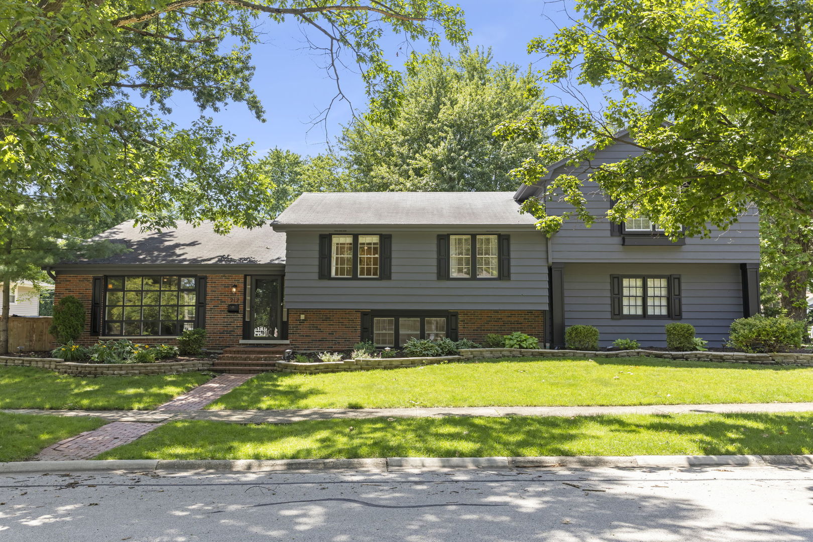 212 Tamarack Avenue