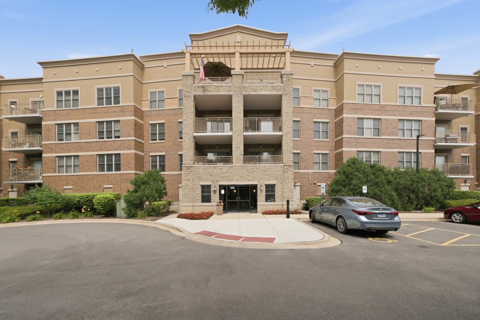 105 Lakeview Drive