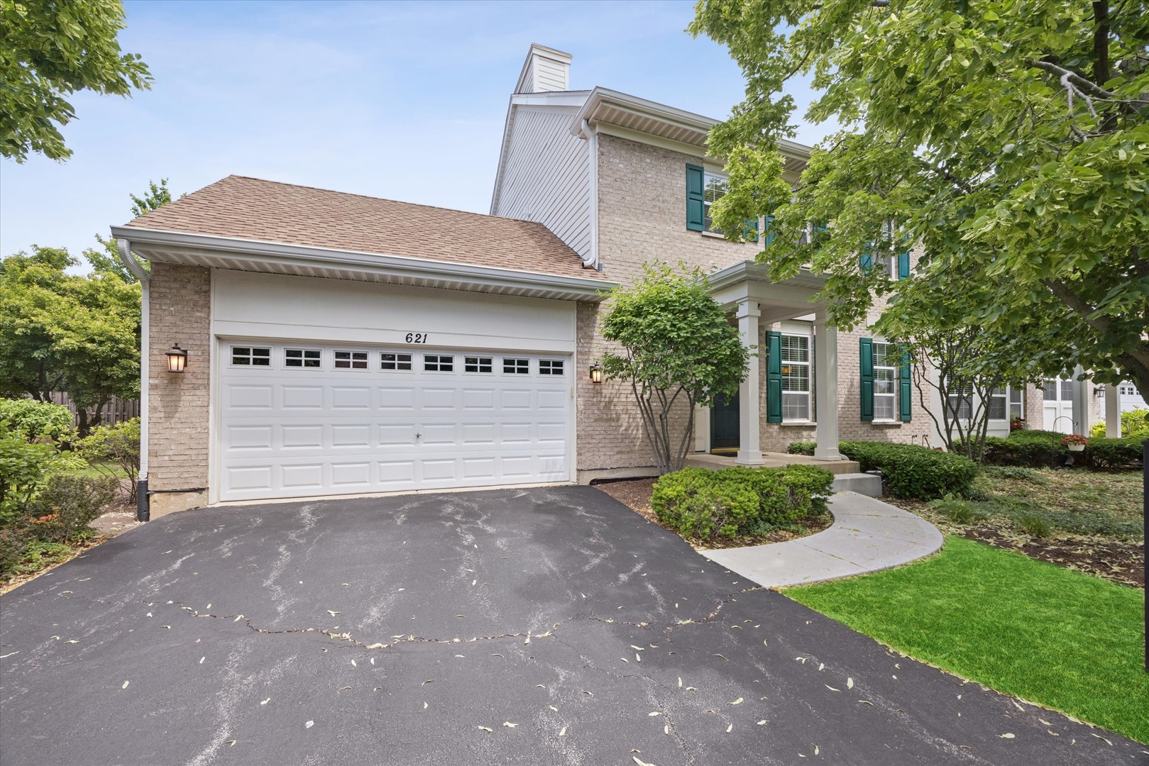 621 Dunhill Lane
