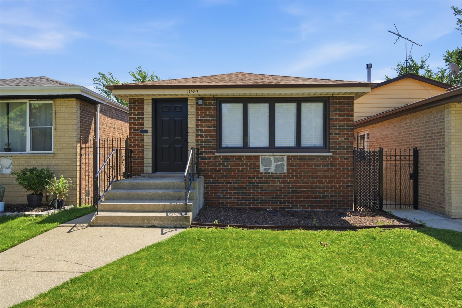 11149 Green Bay Avenue