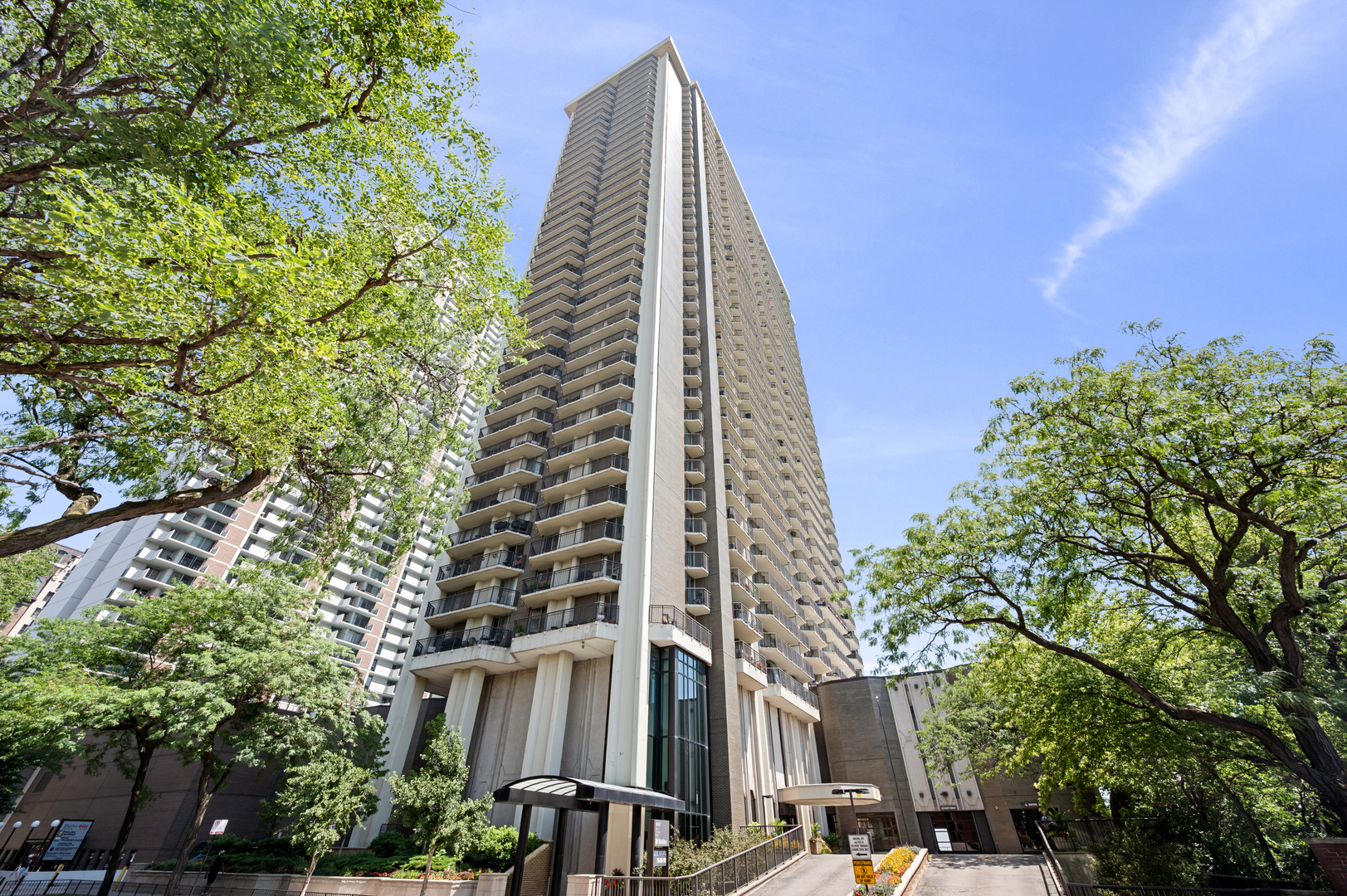 6007 Sheridan Road