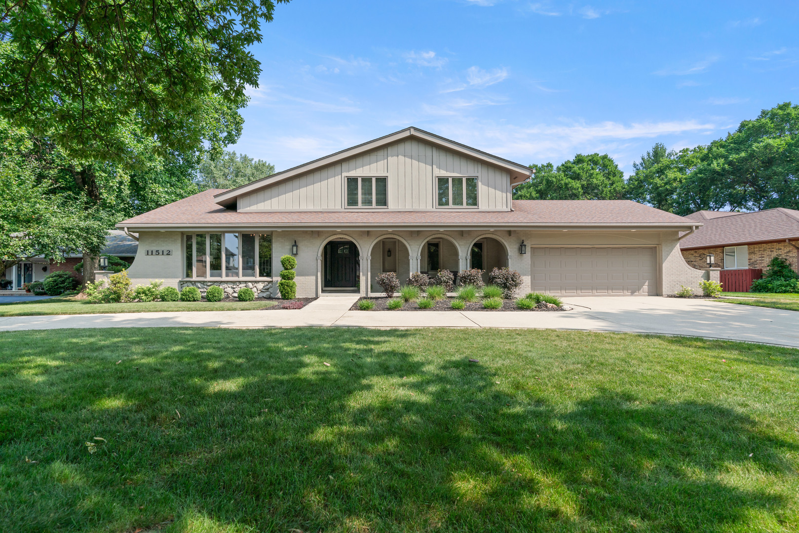 11512 Woodglen Lane
