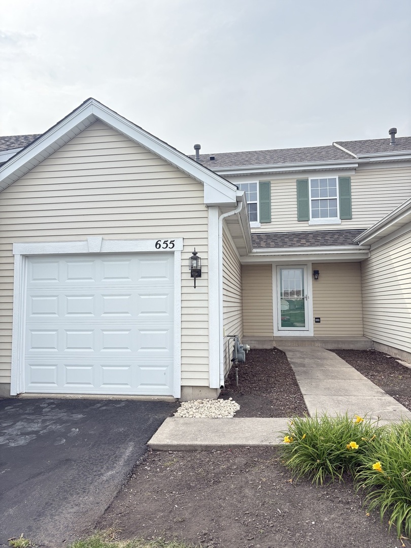 655 Chestnut Ridge