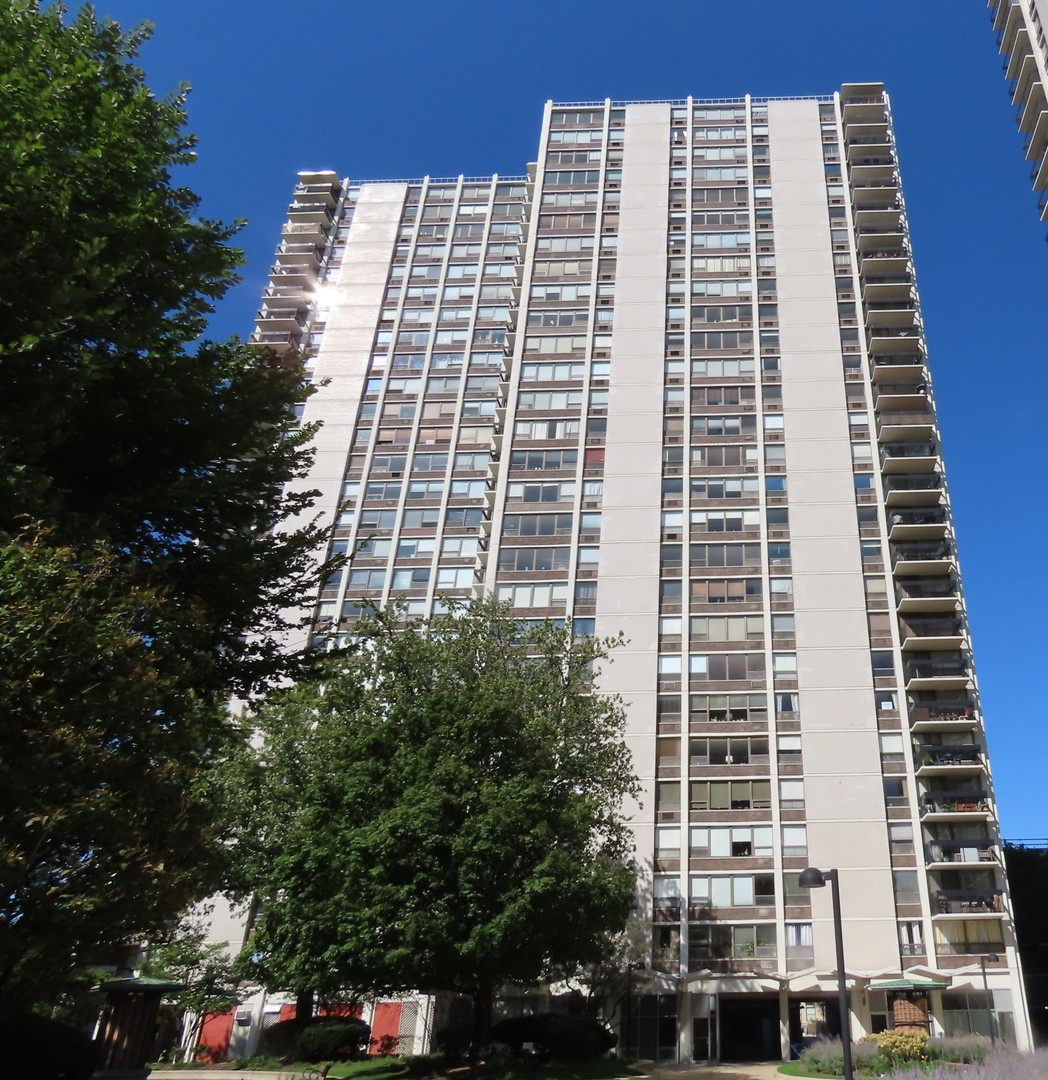 1460 Sandburg Terrace