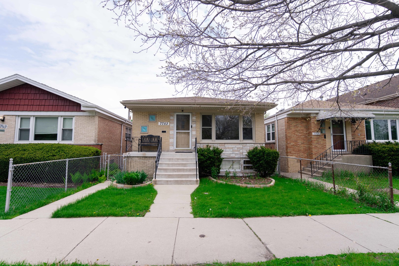 7753 Forest Preserve Avenue