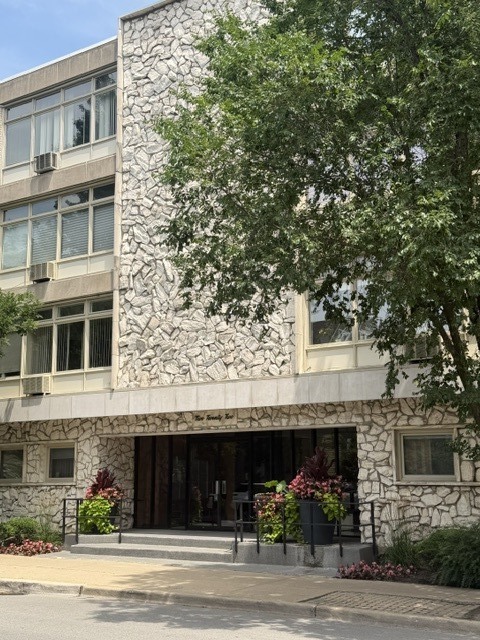 222 Marion Street