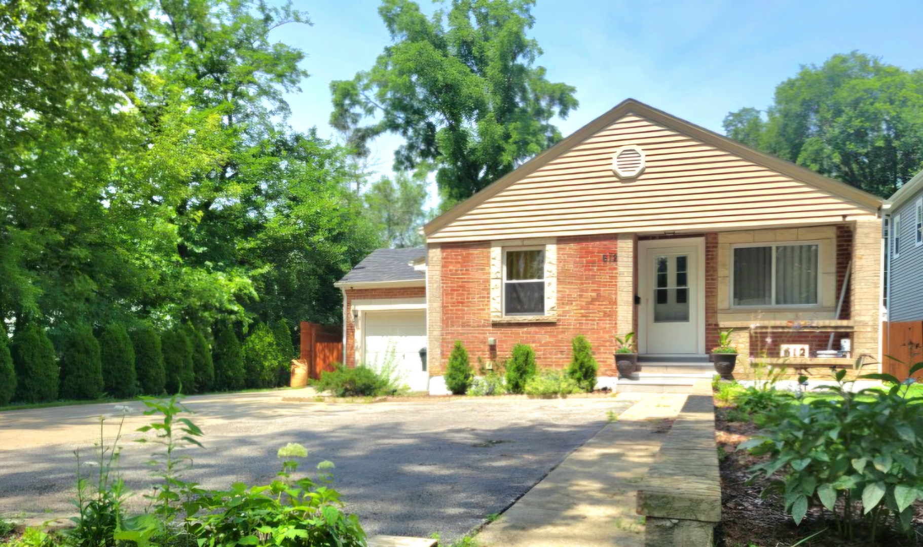 612 PALATINE Road