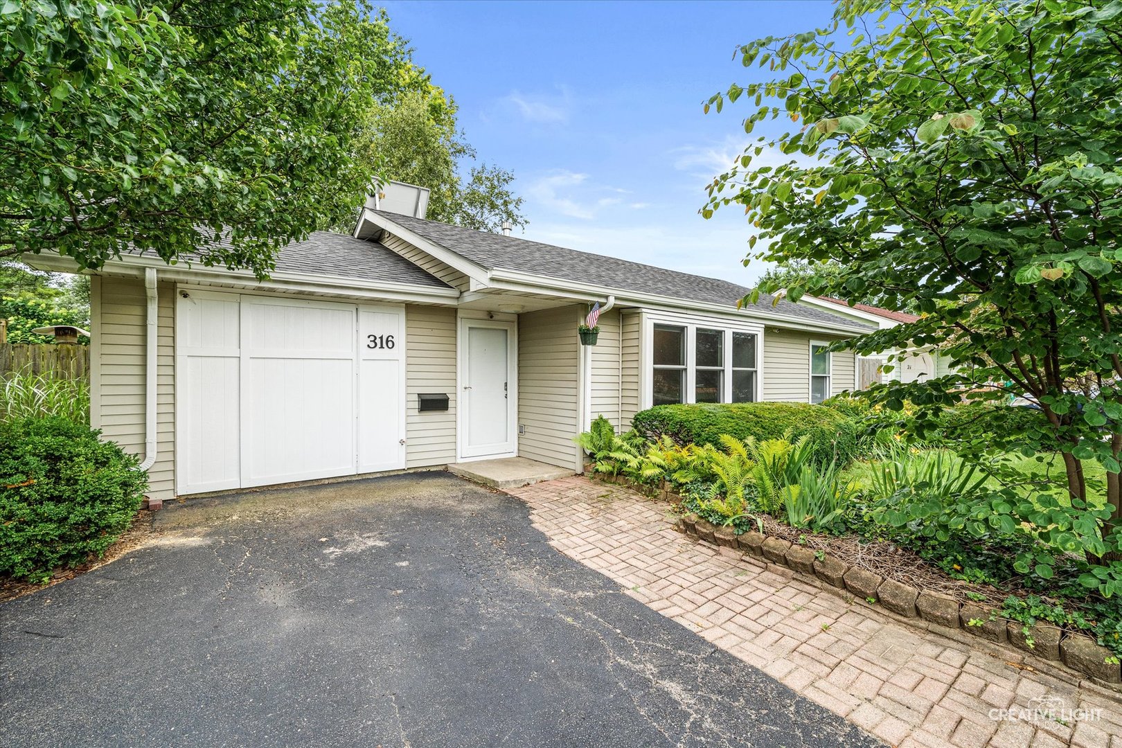 316 Dee Road