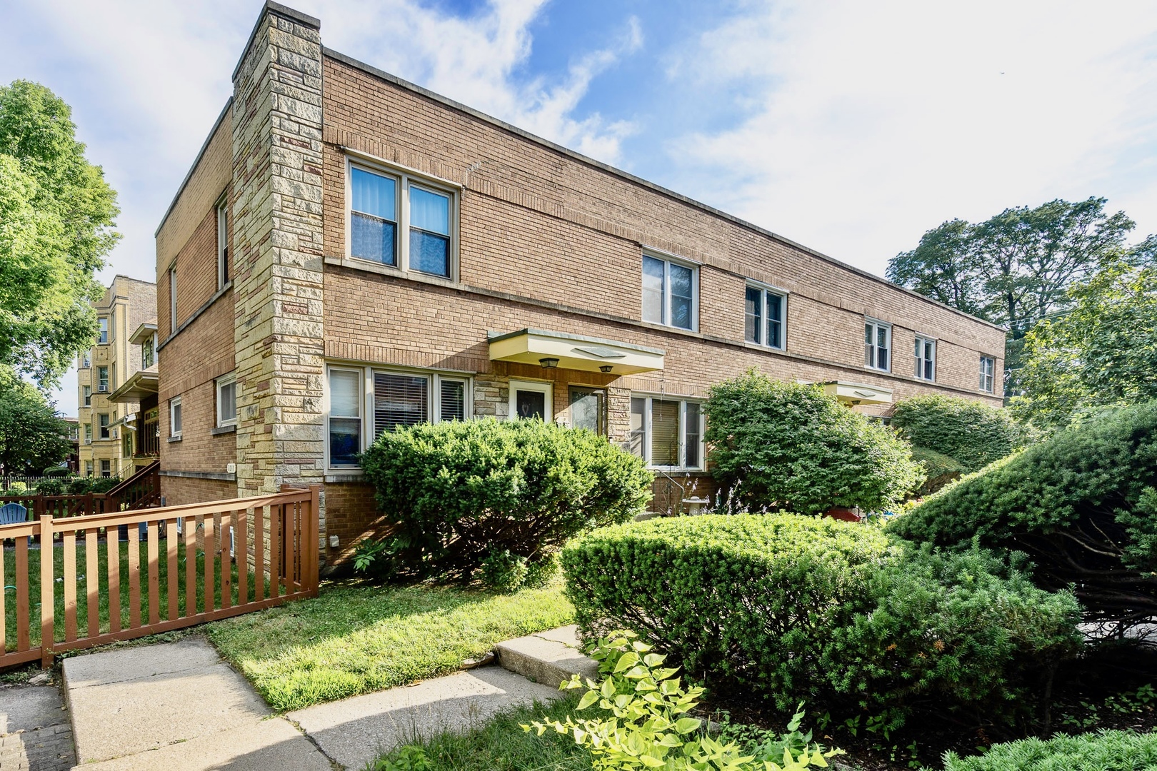 1011 Oak Park Avenue
