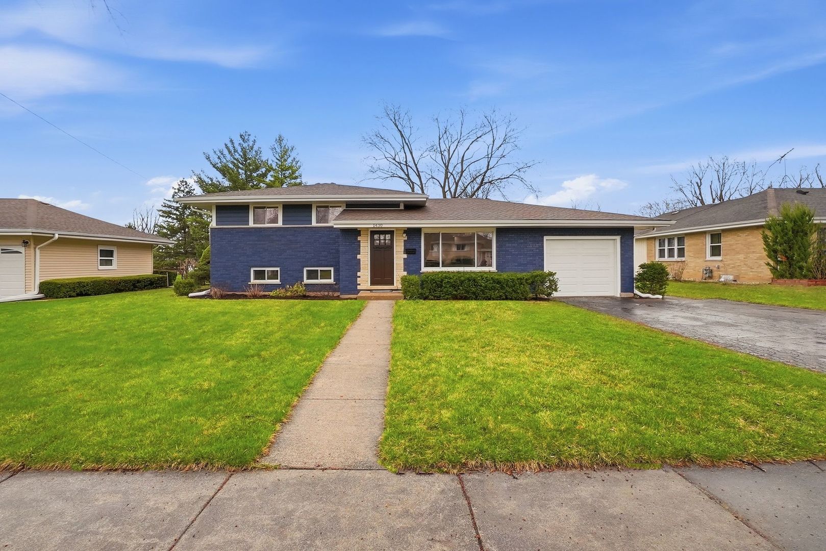 1430 Emmerson Lane