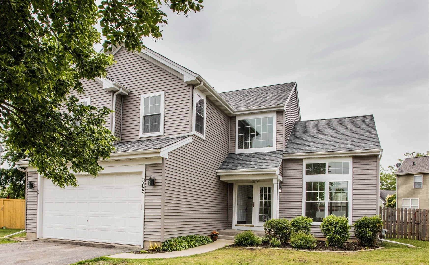 305 Applegate Court