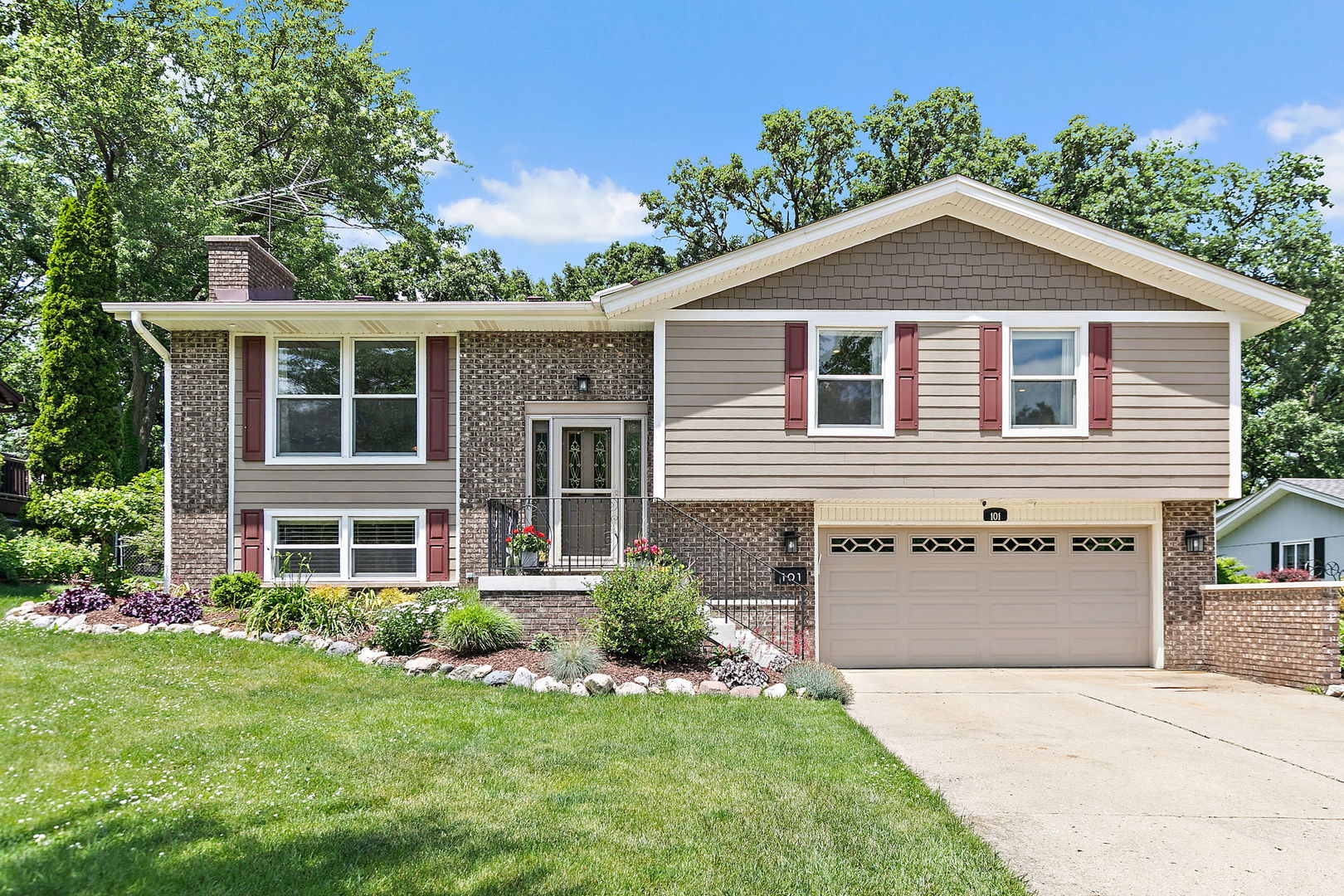 101 S Cedarcrest Drive