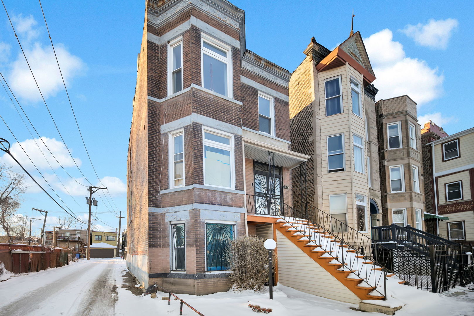 1828 Trumbull Avenue