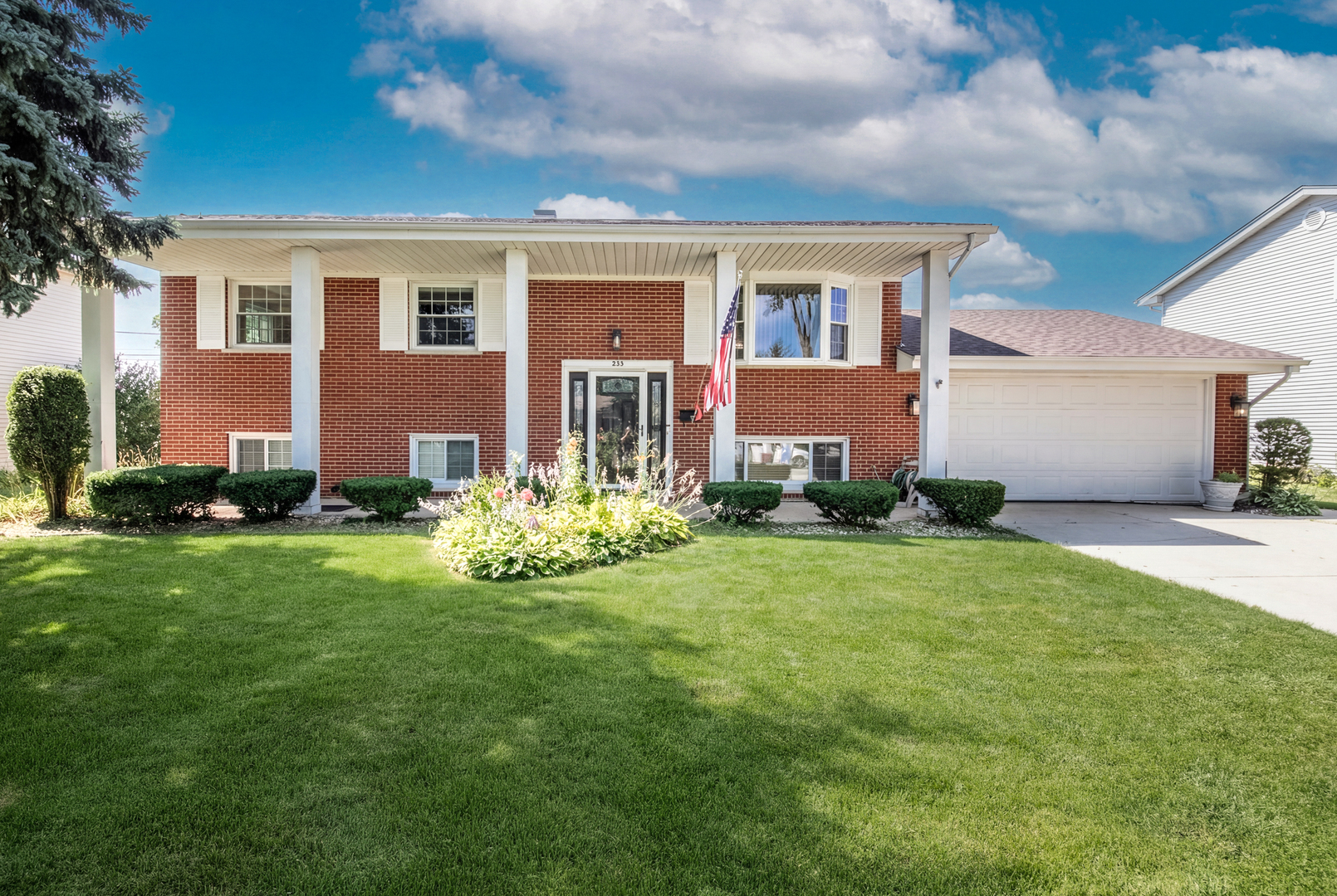 255 Leahy Circle