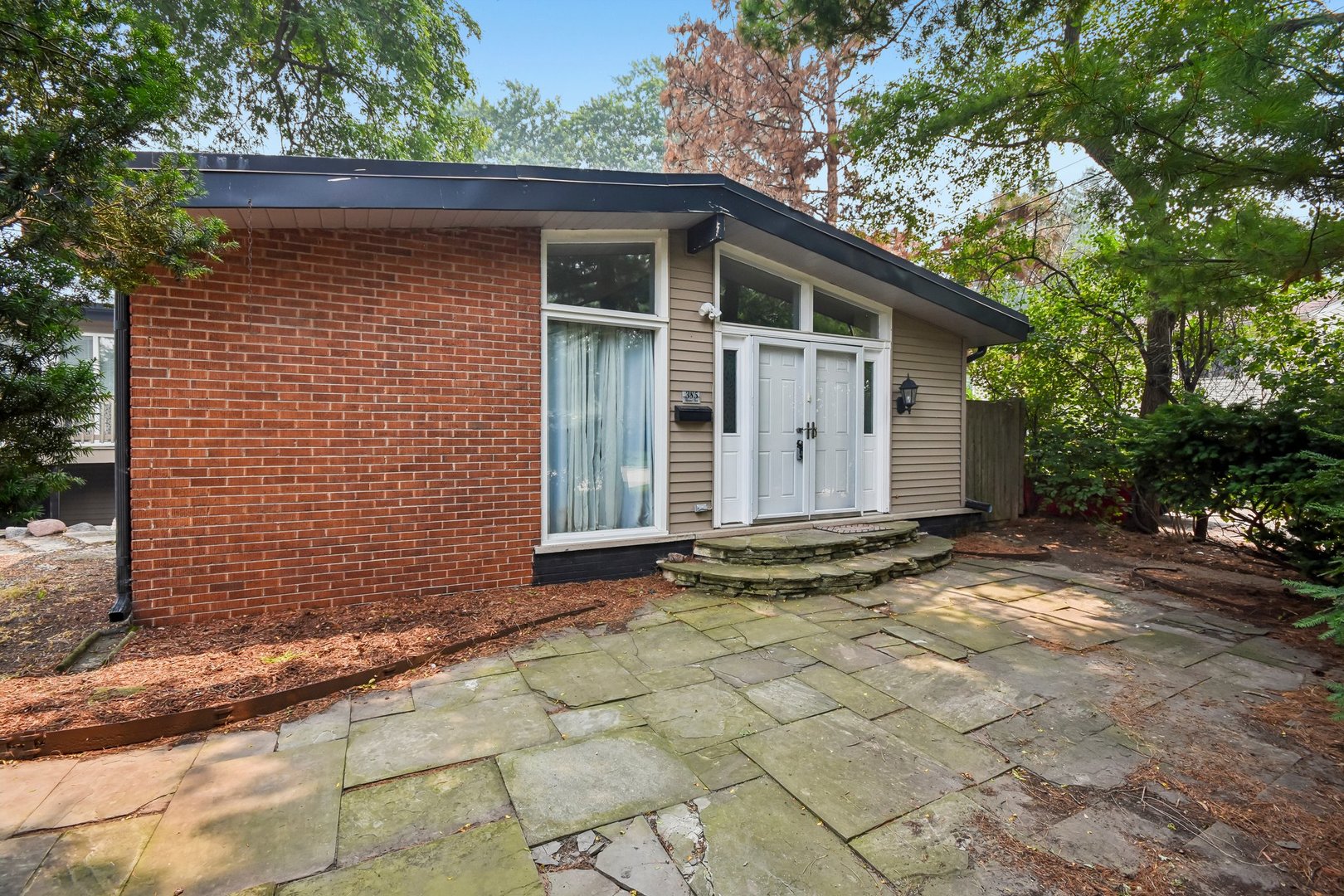385 ANNE Terrace