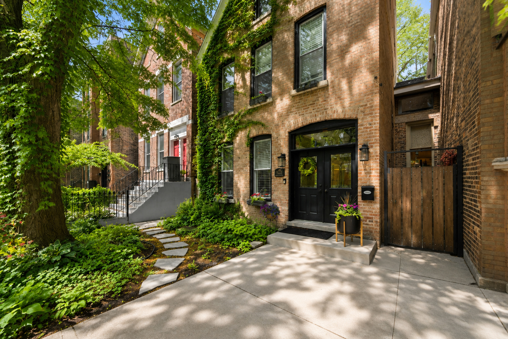 706 Ada Street