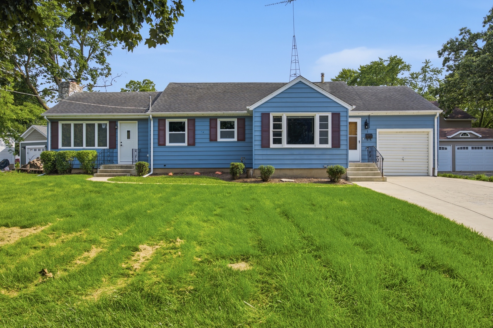 10 Lincoln Avenue