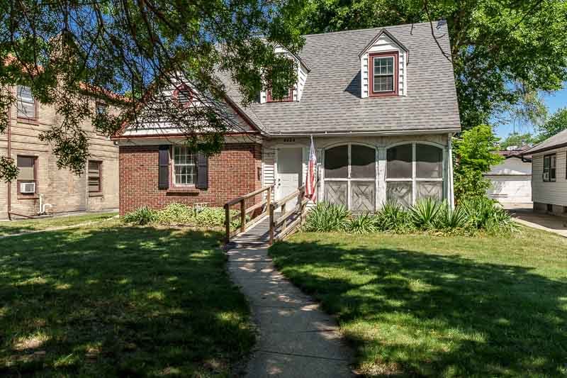 2203 Benderwirt Avenue
