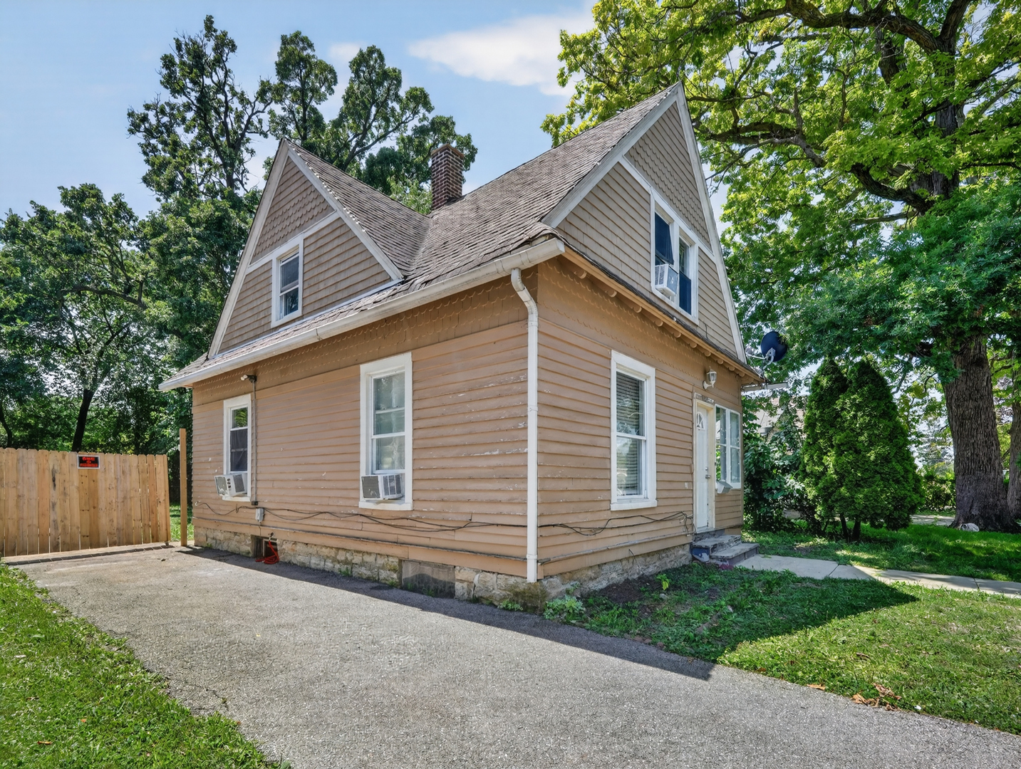 1223 Front Street