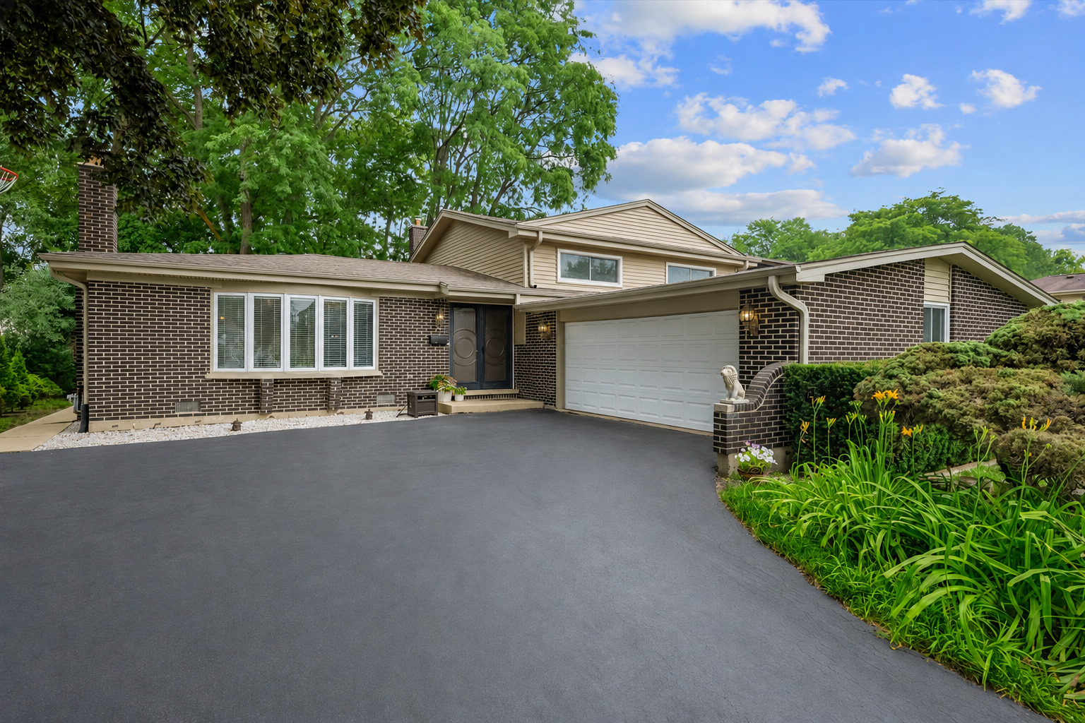 2631 Stuart Drive