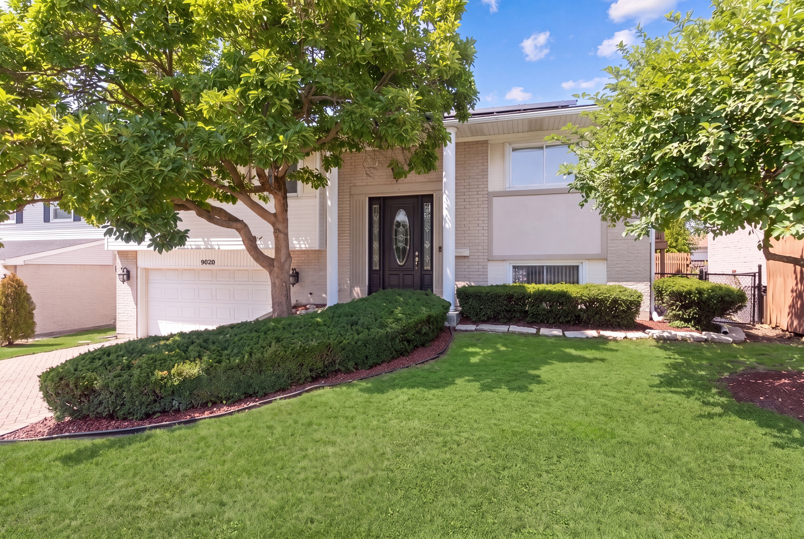 9020 Meadowview Drive