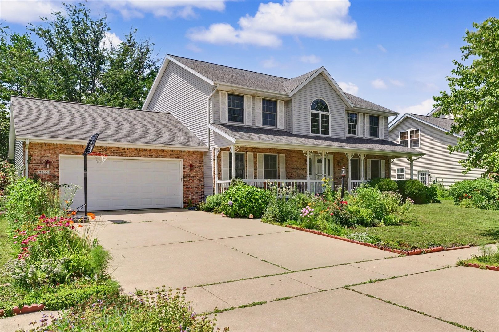 2705 Pine Valley Drive