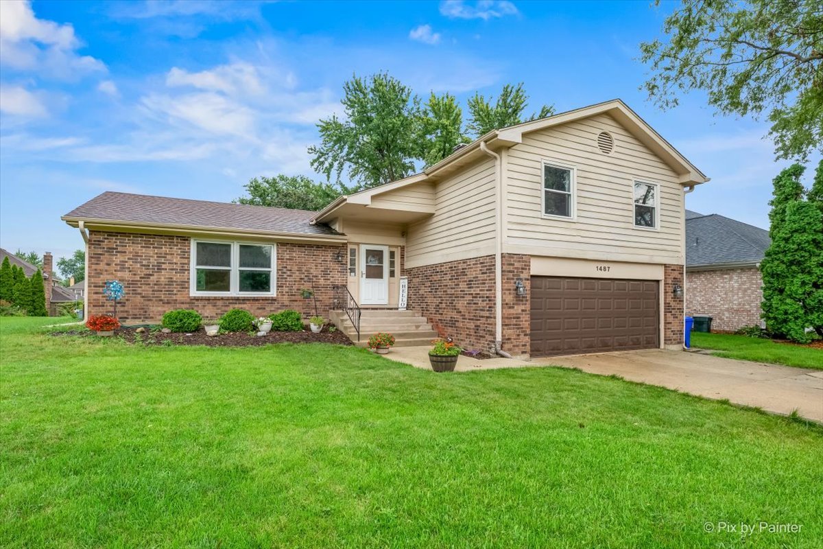 1487 Castlewood Drive