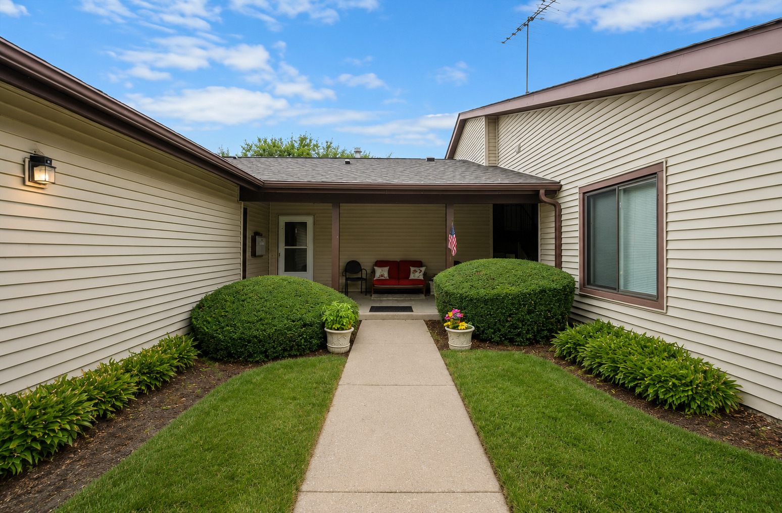 5202 Winslow Circle
