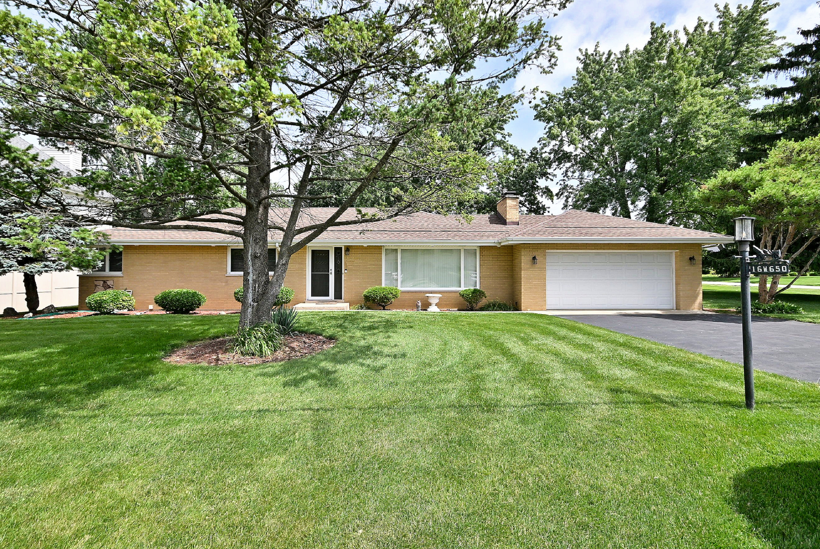 16W650 87TH Street