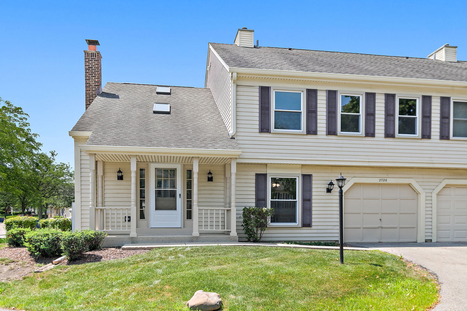2726 College Hill Circle