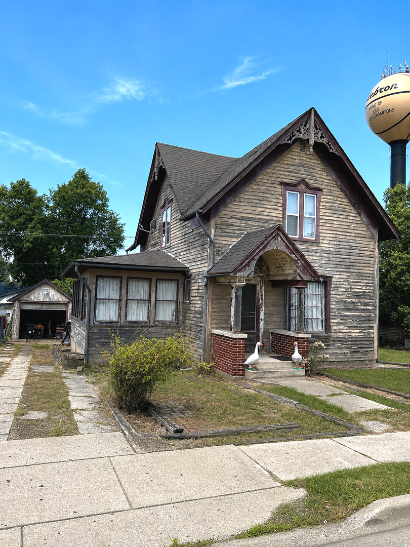 9905 Main Street