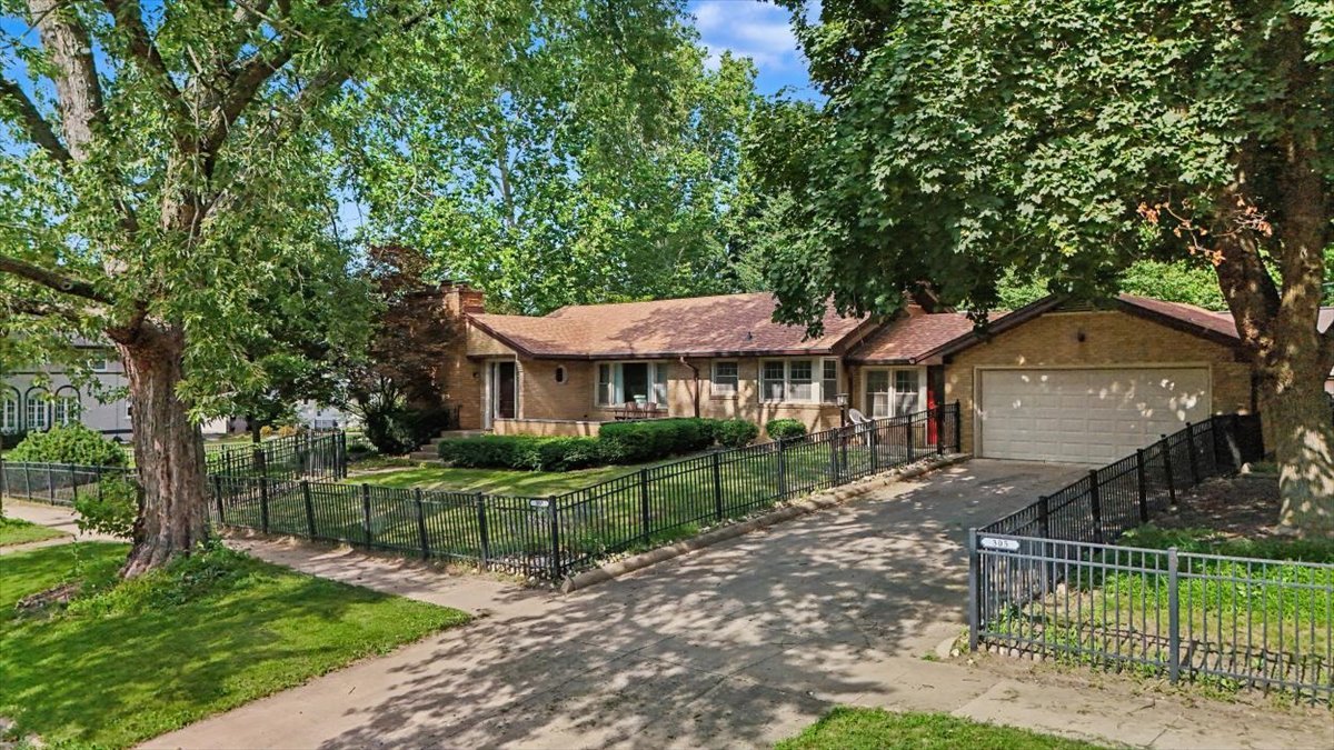 305 Colton Avenue