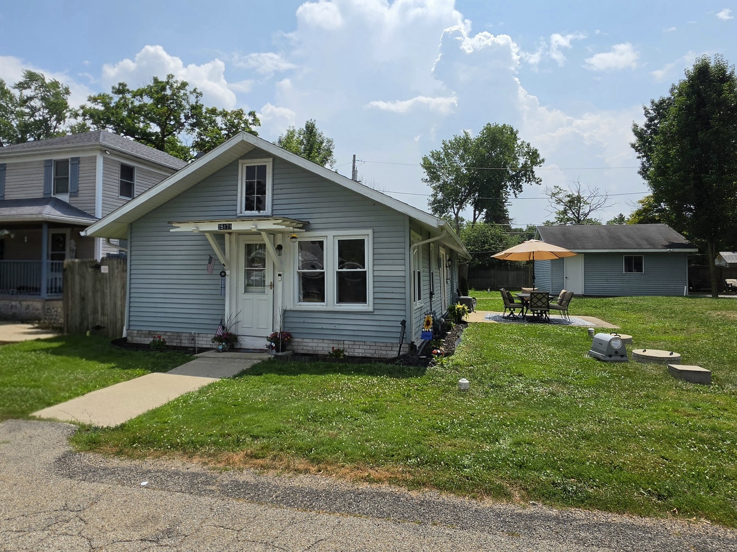 25171 Linden Lane