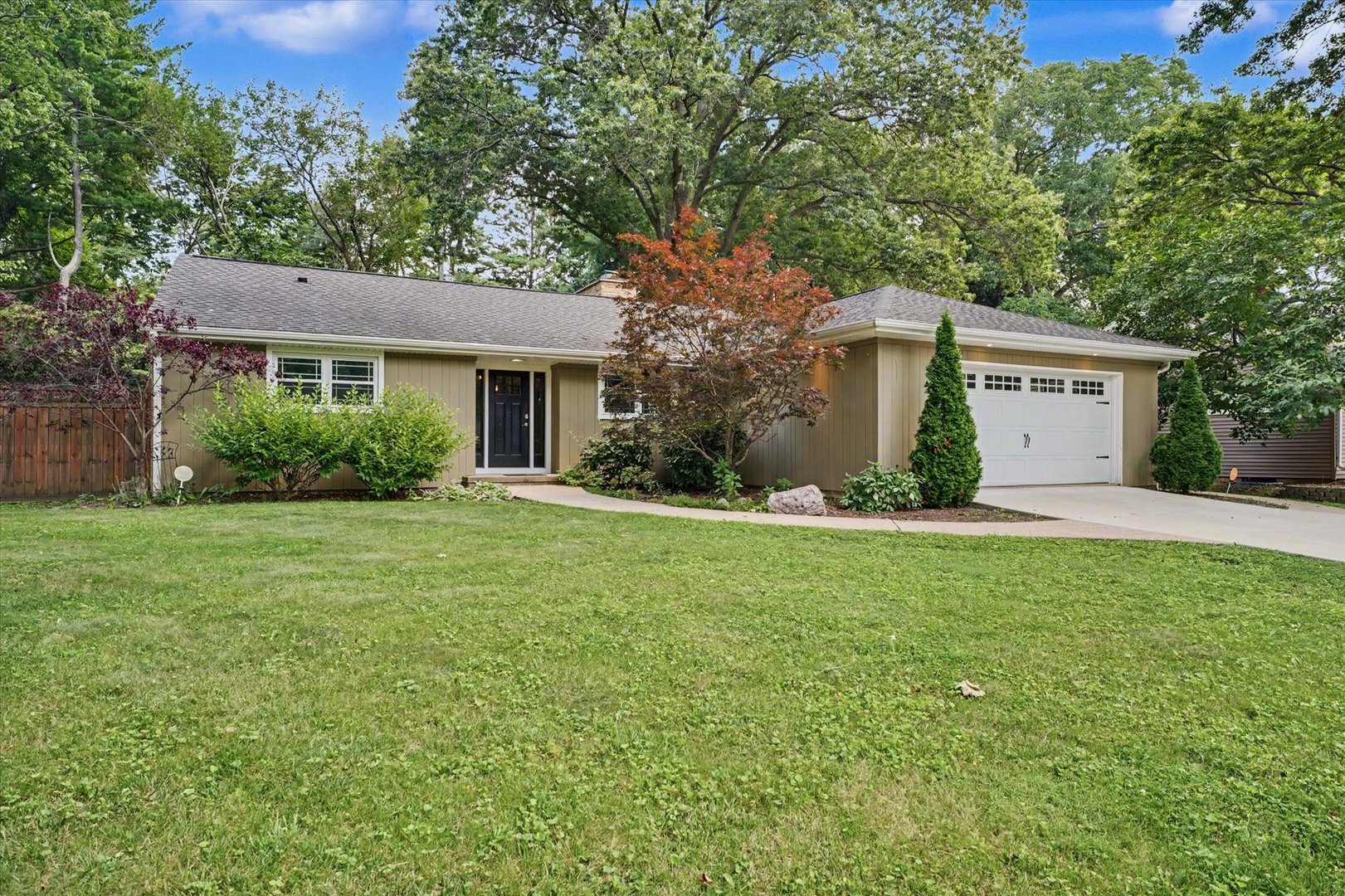 706 La Sell Drive