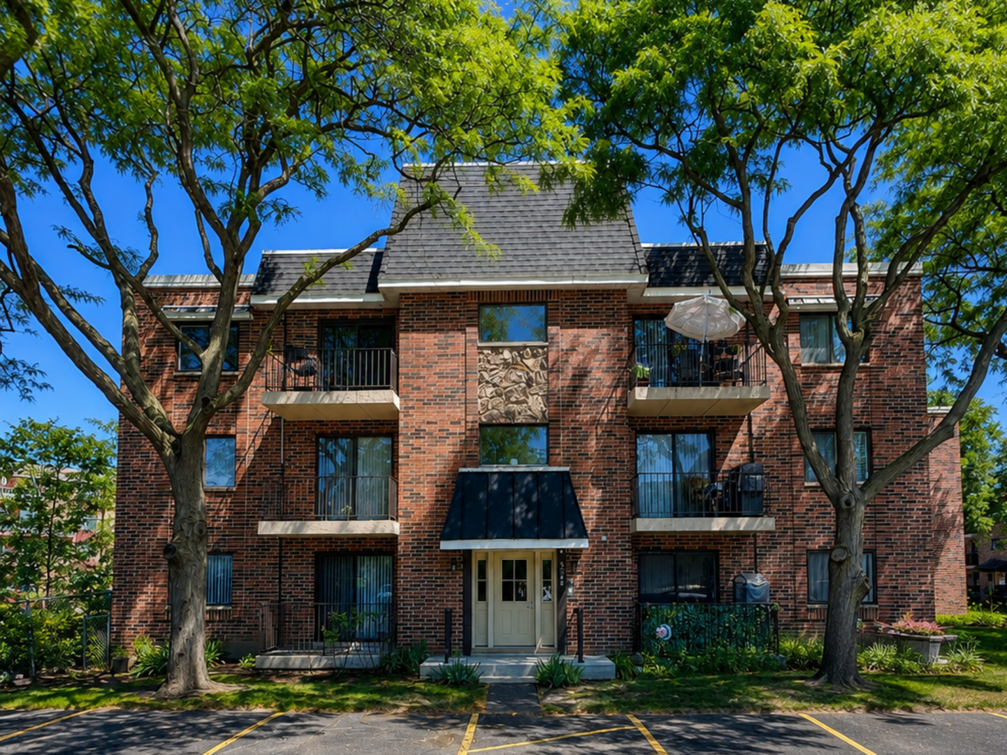 5408 Chateau Drive
