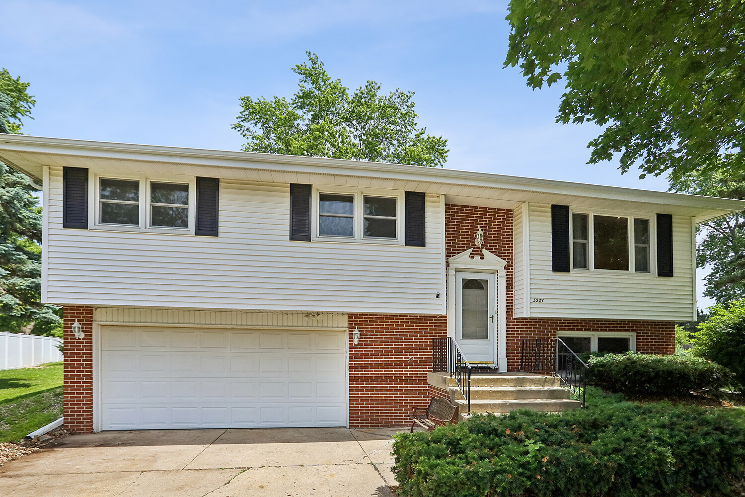 3207 Indian Wood Lane