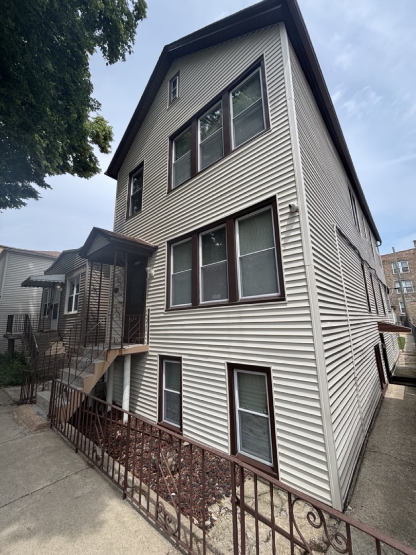 3327 Lituanica Avenue