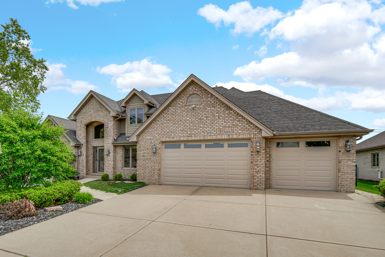 17123 Pointe Drive