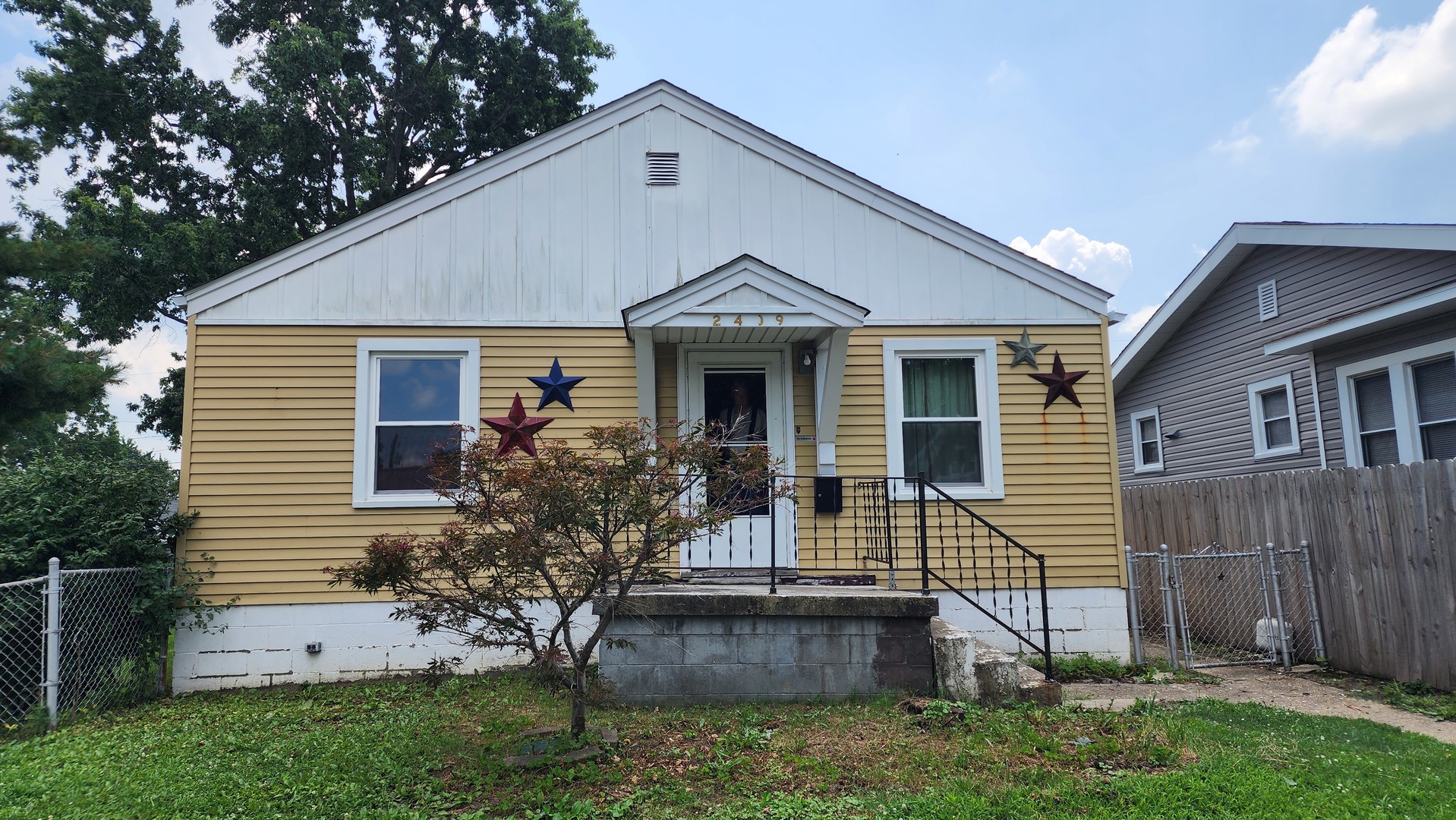 2409 Main Street