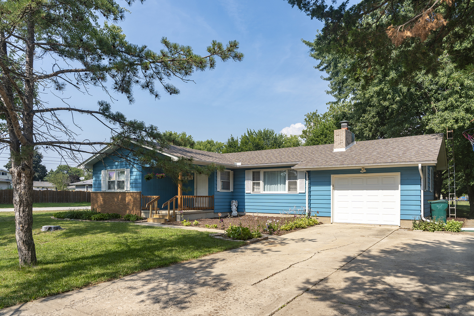 610 East Street