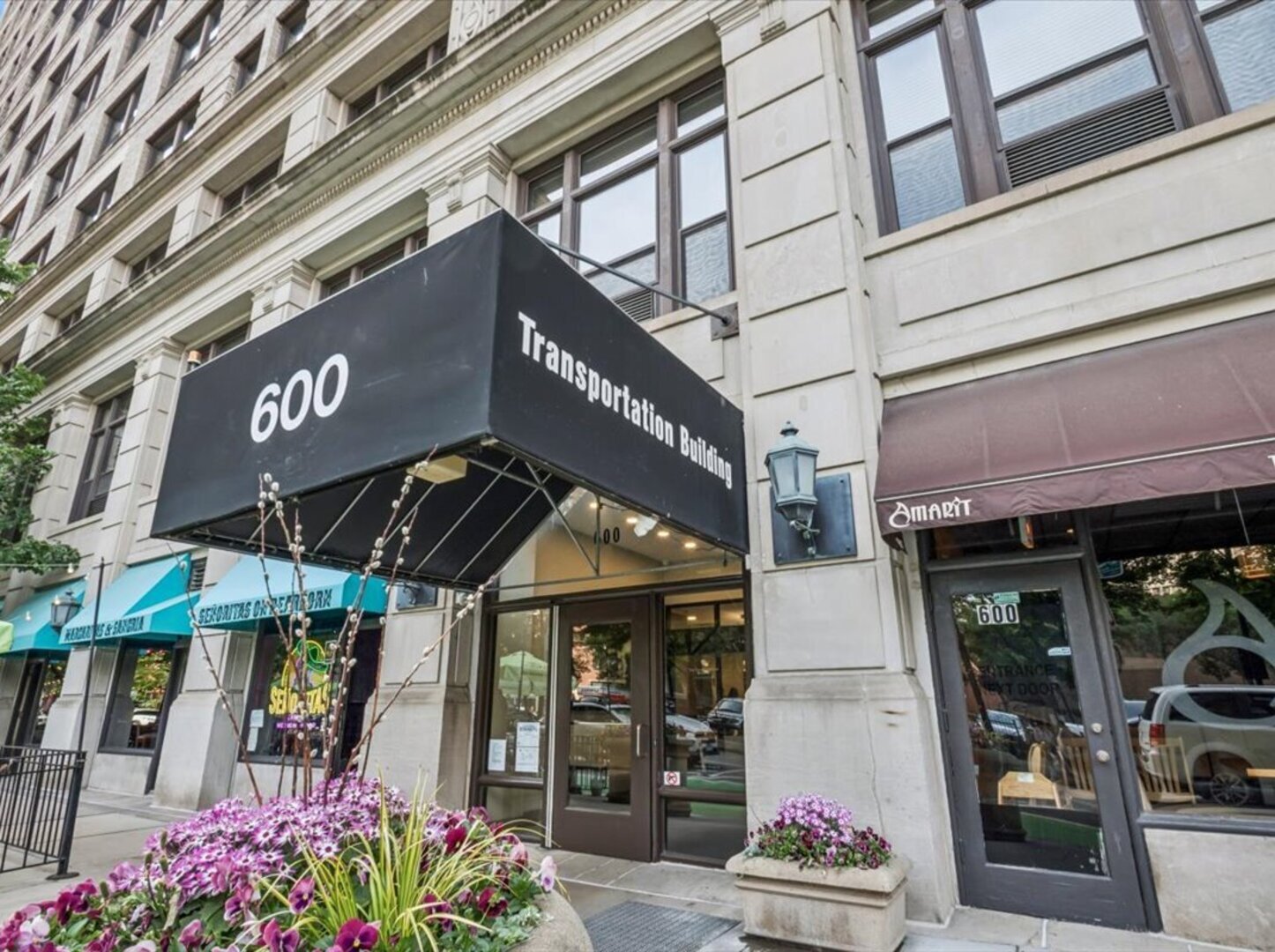 600 DEARBORN Street
