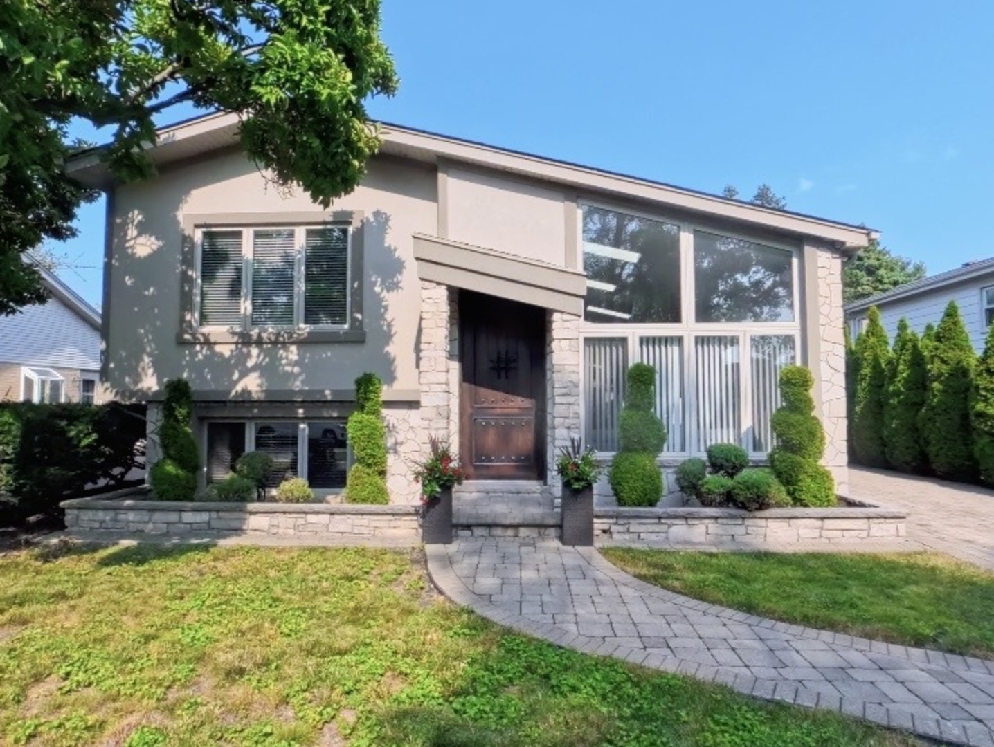 2519 Parkwood Lane