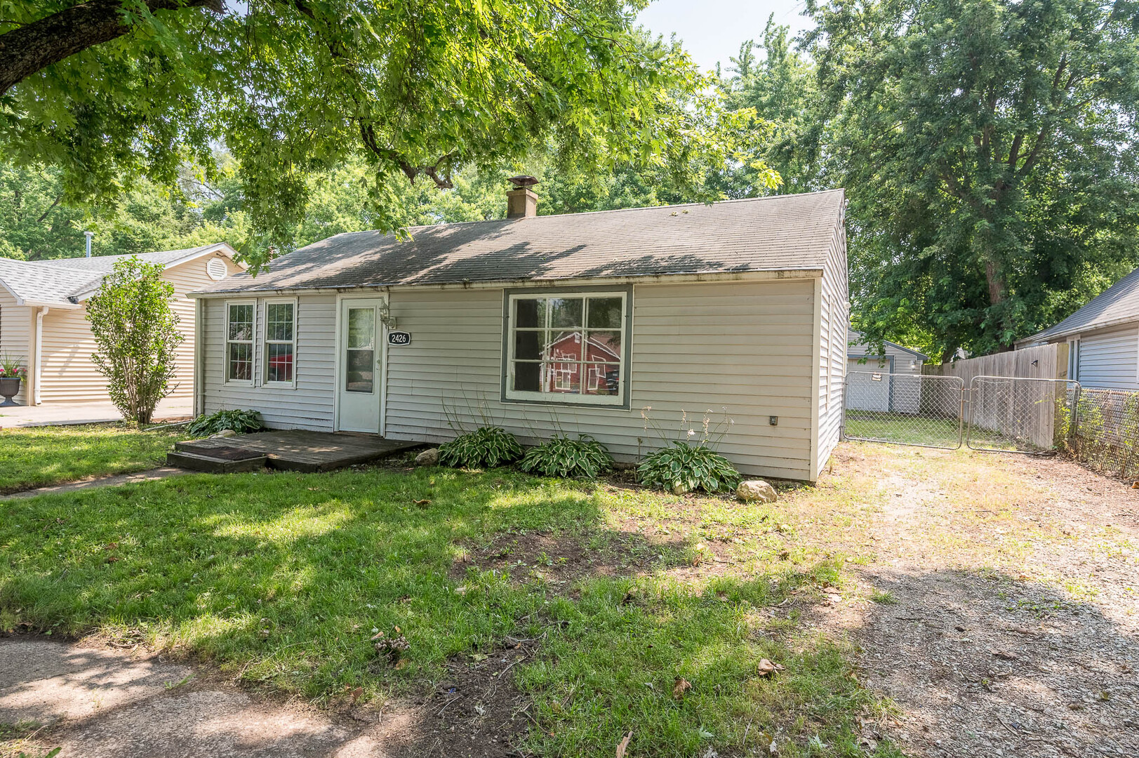 2426 Grape Street